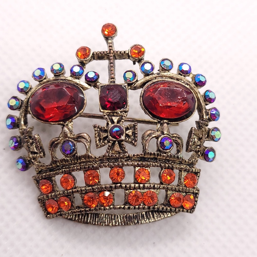 Vintage 1950s 1960s Crown Brooch Red Orange AB Rhinestone Silver Tone 35mm